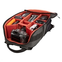 Case Logic batoh Era CEBP106 pro fotoaparát s objektivem a notebook 13", tmavě šedá