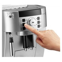 DeLonghi Magnifica S ECAM 22.110.SB automatický kávovar