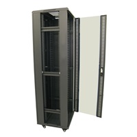 XtendLan 19" stojanový rozvaděč 42U 600x600, nosnost 500kg, skleněné dveře, plná záda, kolečka,černý