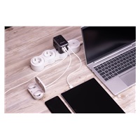 VERBATIM Universal Travel Adapter UTA-04 Cestovni adapter