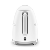 Smeg KLF03WHMEU, rychlovarná konvice, 1,7 l, (7 šálků), 2400 W, styl 50. let, matná bílá