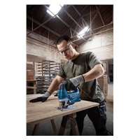 Bosch GST 750 kmitací pilka, 520 W, hloubka řezu ve dřevě	75 mm, stopka T, příruční kufr