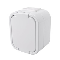 Solight zásuvka do vlhka s víčkem, bílá