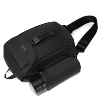 MYBALO Axis kompaktní batoh přes rameno, černá