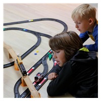 Intelino Smart Train – Chytrý nabíjecí elektrický vláček s dráhou