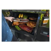 Traeger PRO 575 peletový gril