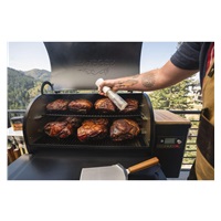 Traeger IRONWOOD 885 peletový gril