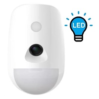 Hikvision DS-PDPC12PF-EG2-WE(B), AX PRO bezdrátový PIRCAM detektor, PET imunita do 30kg, dosah 12m, vějíř, LED přísvit