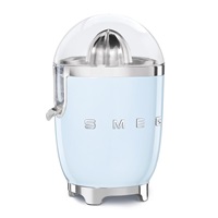 Smeg CJF11PBEU citrusový odšťavňovač, 70 W, manuální tlak, univerzální kužel z nerezové oceli, pastelově modrý