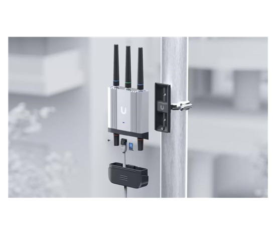 UBNT UMR - Industrial Mobile Router - rozbaleno