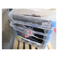 BAZAR - TRITON 19" jednodílný rozvaděč 12U/500mm, odnímatelné boční kryty, černý - rozbité sklo, škrábanec