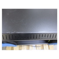 BAZAR - TRITON 19" jednodílný rozvaděč 12U/500mm, odnímatelné boční kryty, černý - rozbité sklo, škrábanec