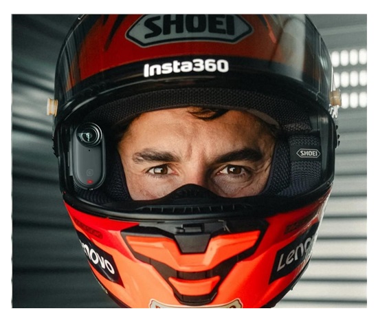 Insta360 GO 3S 128 GB Motorcycle In-Helmet POV Bundle