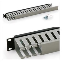 TRITON 19" vyvazovací panel 1U jednostranná plastová lišta, šedá