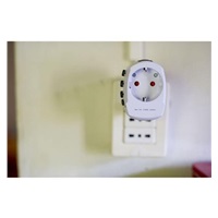 SKROSS cestovní adaptér PRO, 6.3A max., uzemněný, univerzální pro celý svět