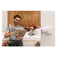 SKROSS cestovní adaptér PRO World & USB, 6,3A max., uzemněný, vč. univerzální USB nabíječky, pro celý svět